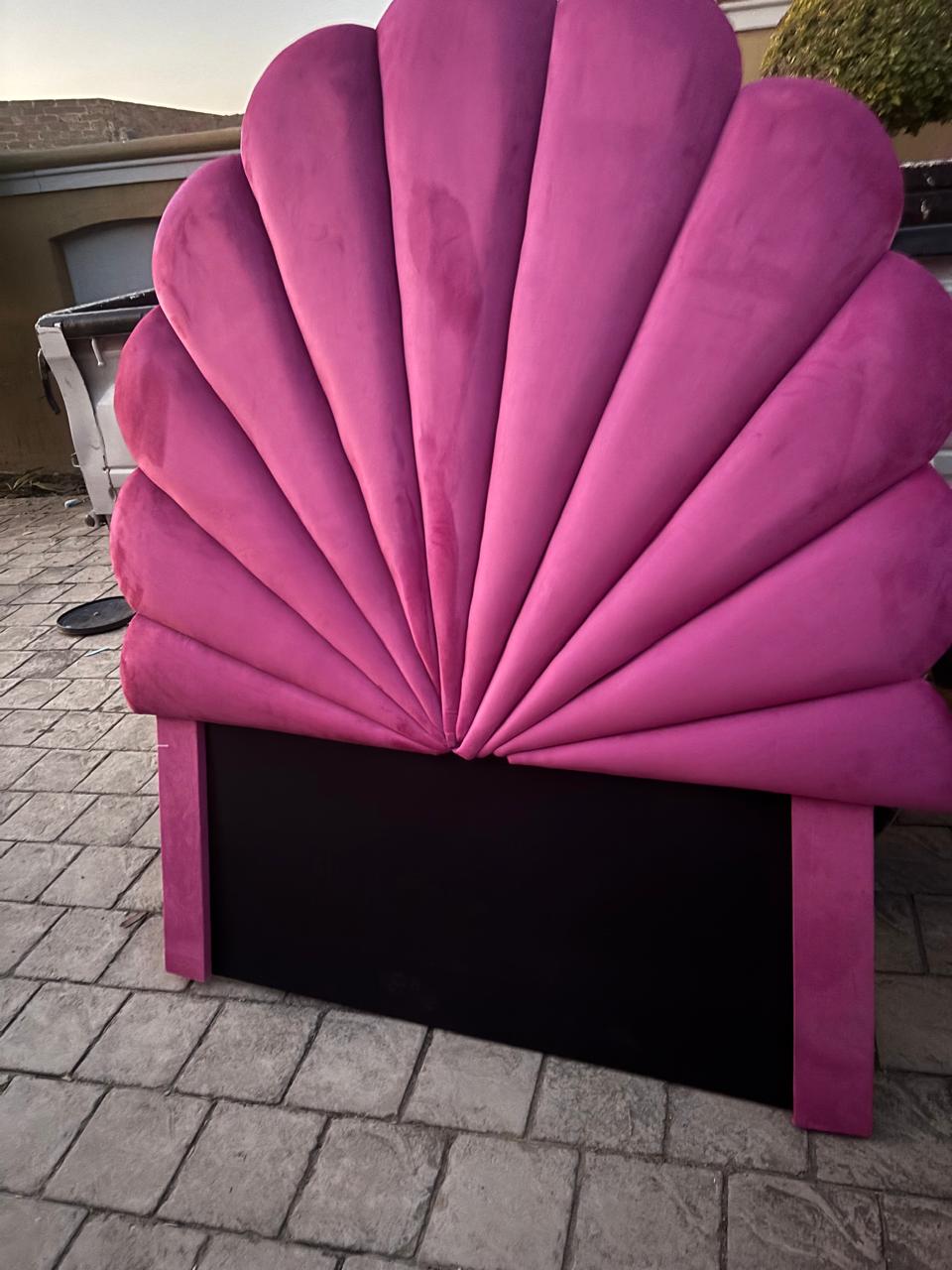 Fuchsia Seashell Fan Headboard